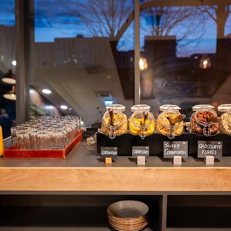 Courtyard By Marriott Vilnius City Center Bagian luar foto