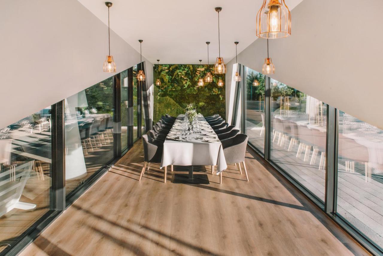Courtyard By Marriott Vilnius City Center Bagian luar foto