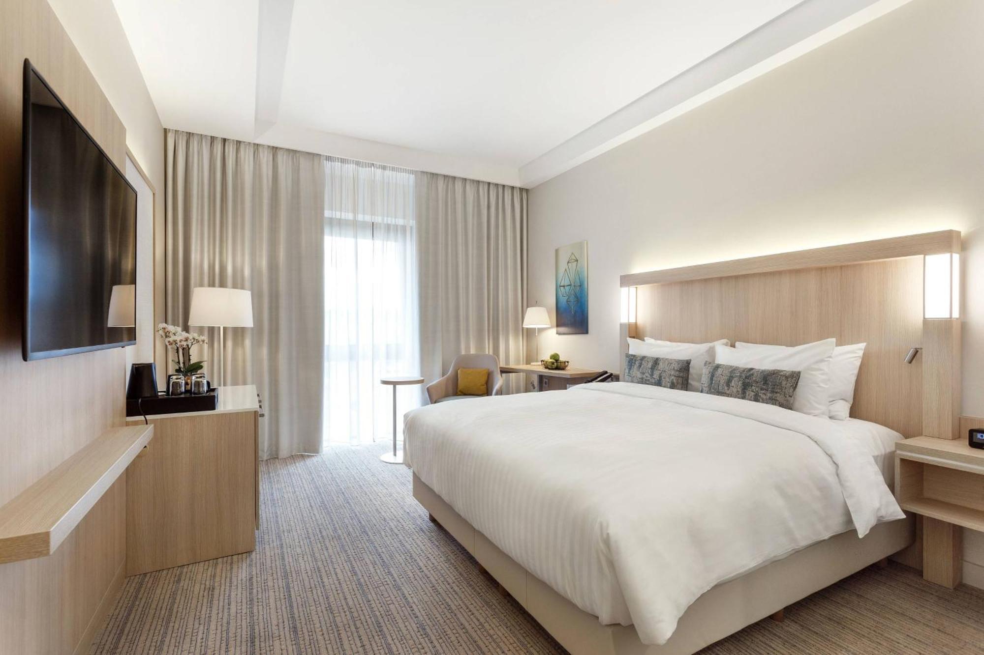Courtyard By Marriott Vilnius City Center Bagian luar foto