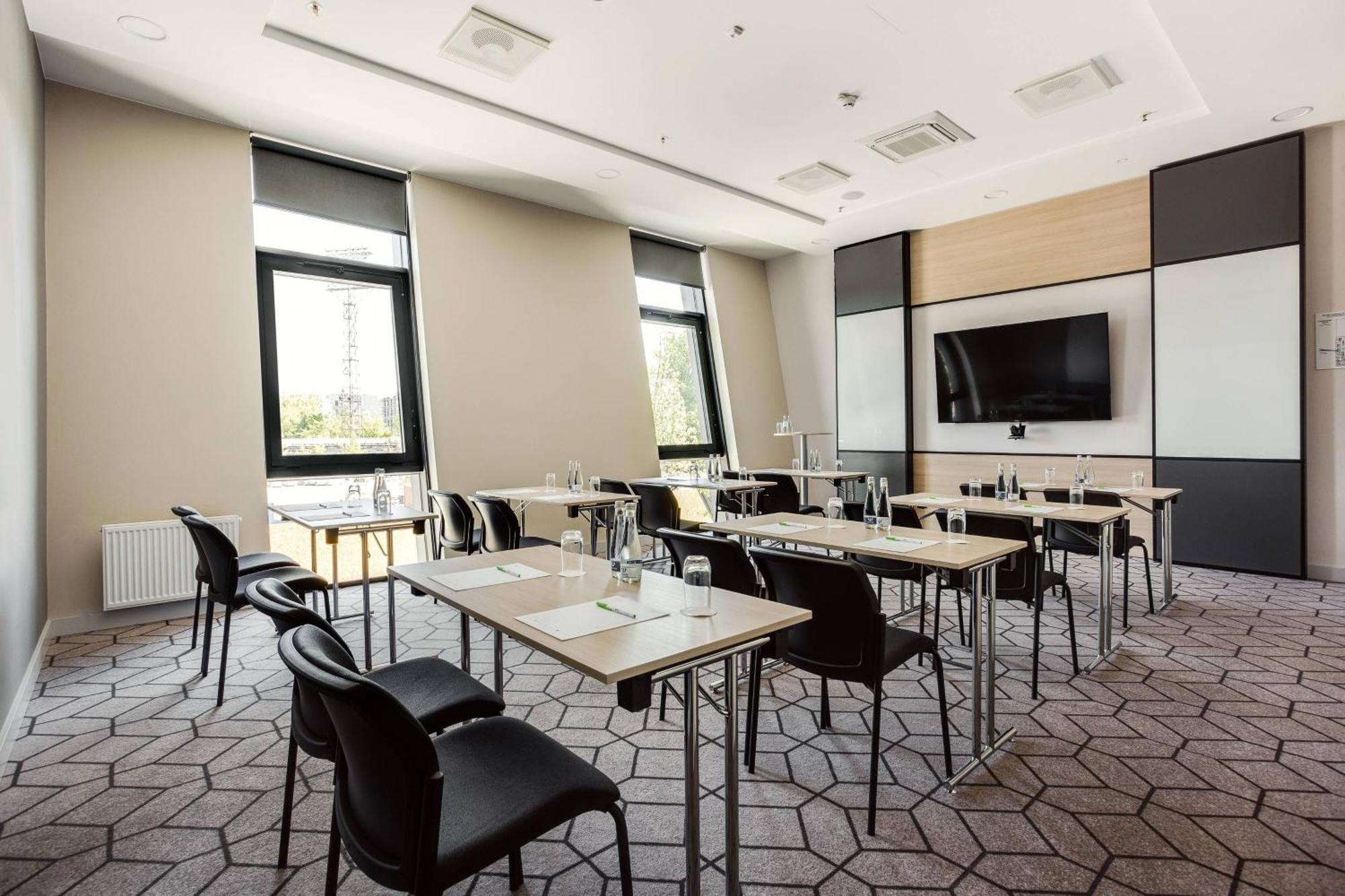 Courtyard By Marriott Vilnius City Center Bagian luar foto