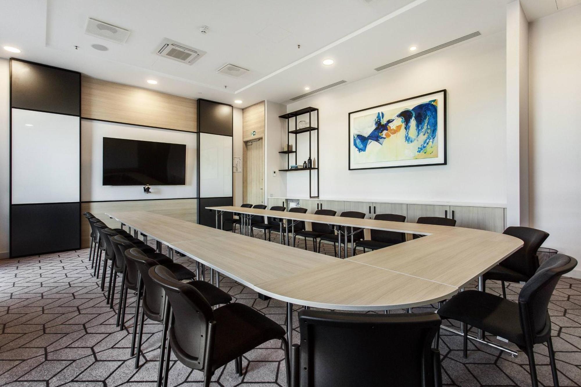 Courtyard By Marriott Vilnius City Center Bagian luar foto