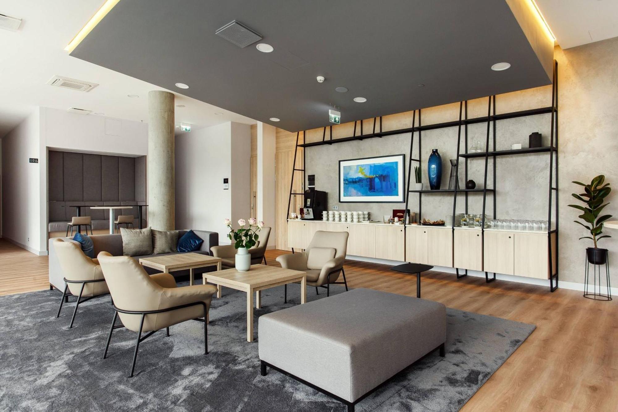 Courtyard By Marriott Vilnius City Center Bagian luar foto