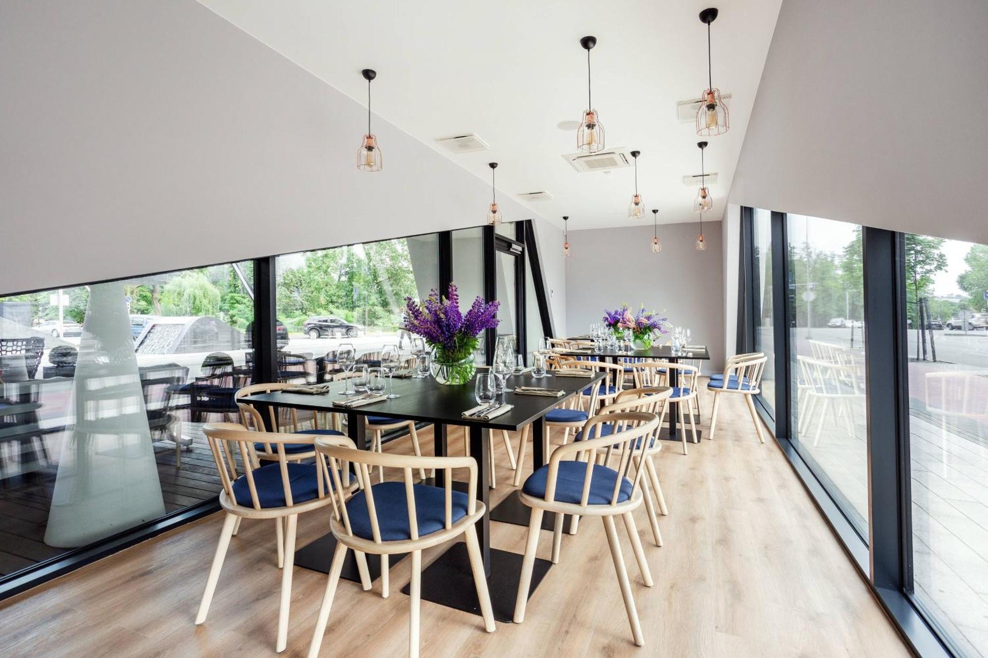 Courtyard By Marriott Vilnius City Center Bagian luar foto