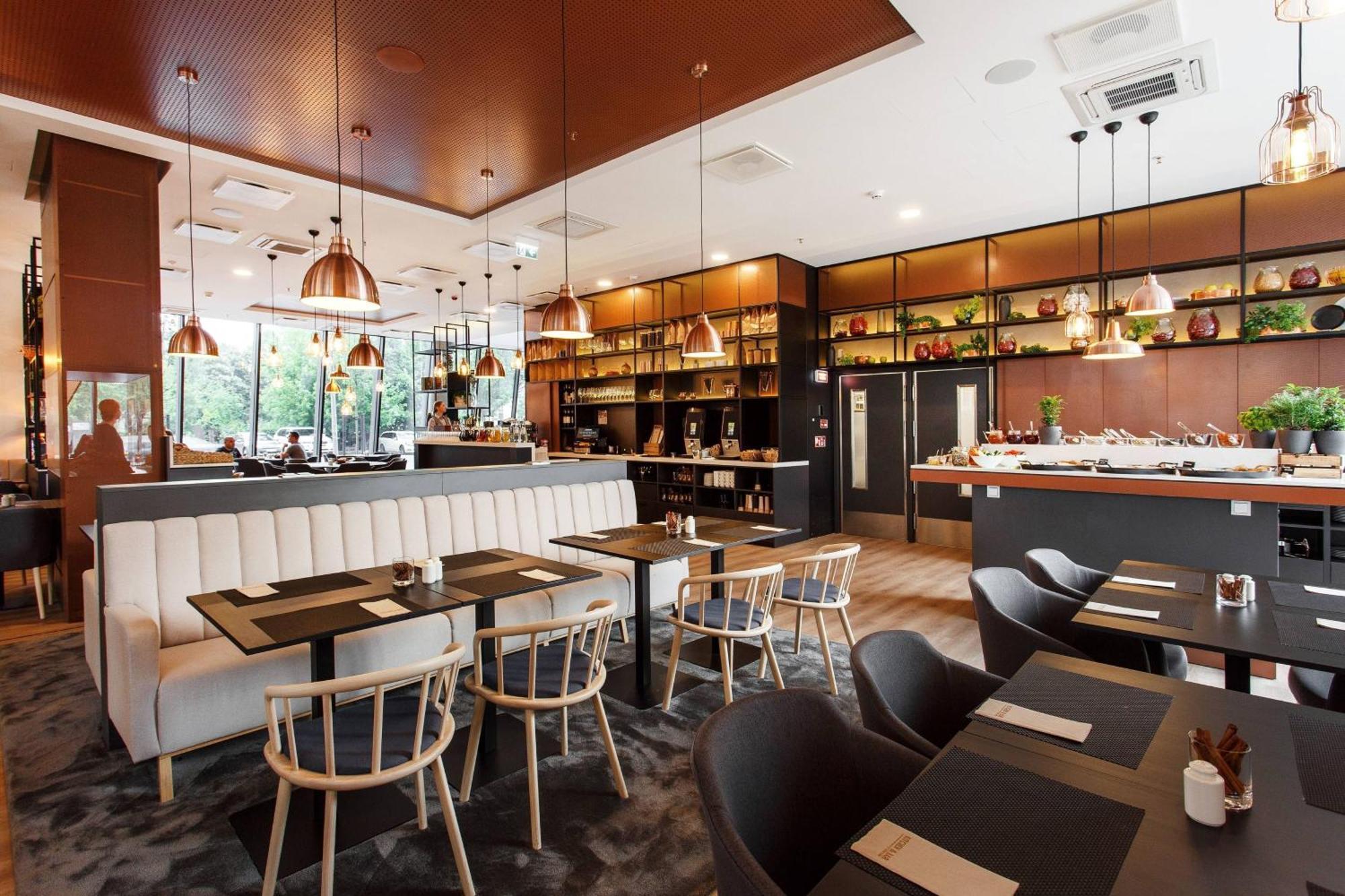 Courtyard By Marriott Vilnius City Center Bagian luar foto